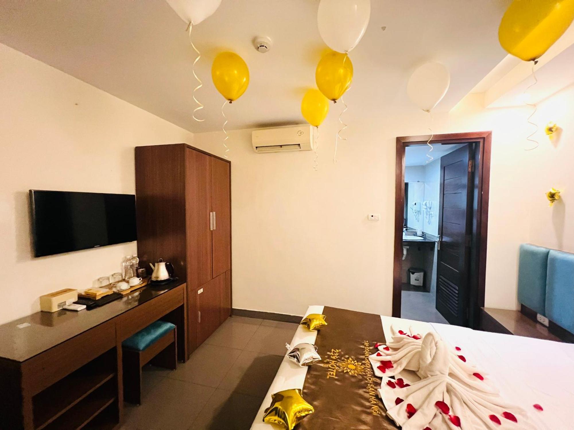 Khach San 239 Hotel Hanoi Exterior foto