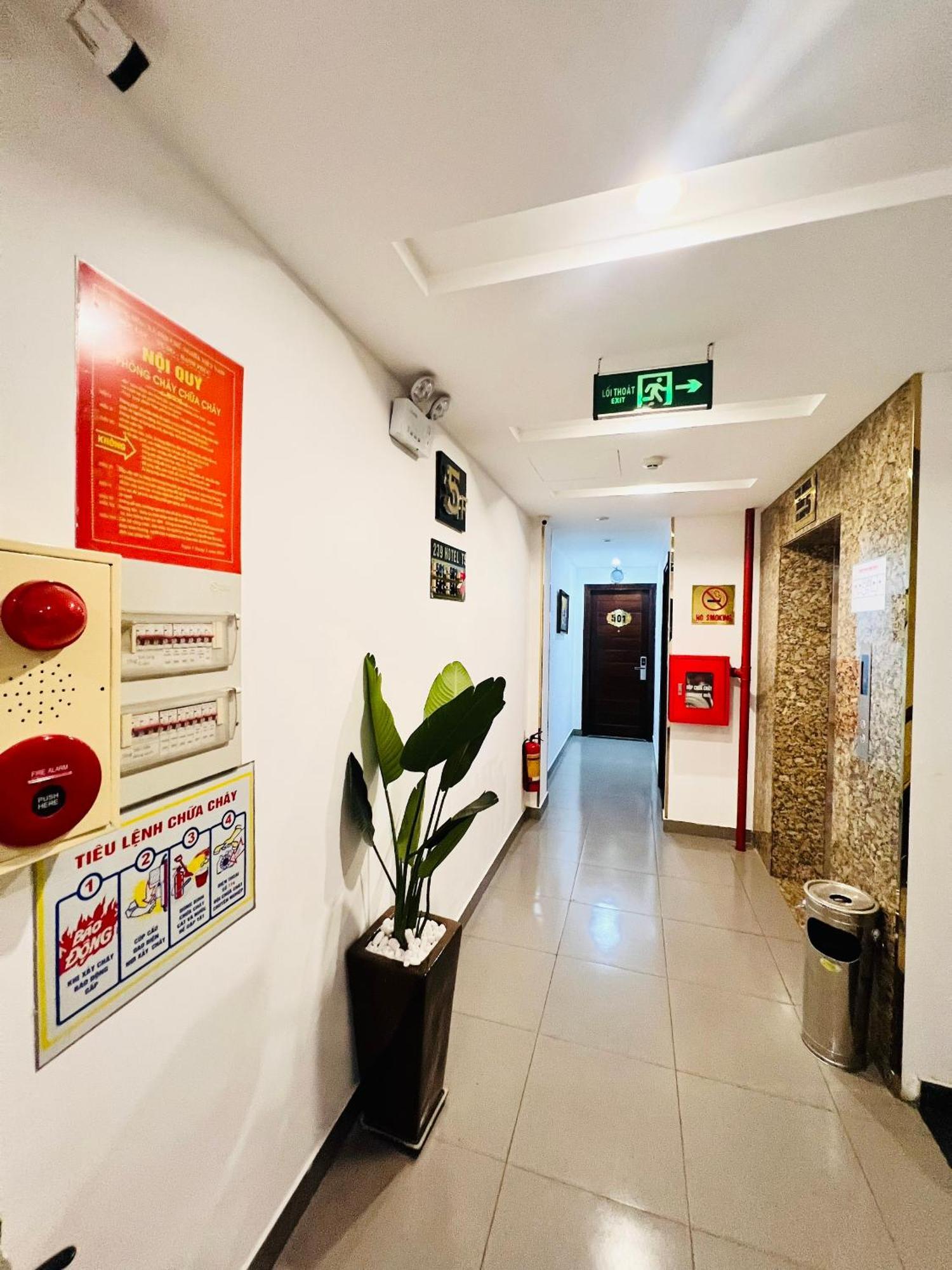 Khach San 239 Hotel Hanoi Exterior foto